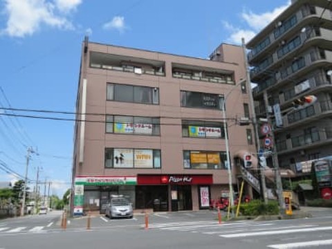 トランクマン三郷店