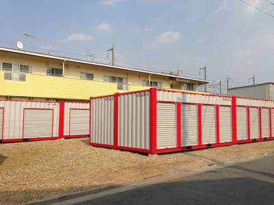 都営三田線西高島平ハローコンテナ戸田駅前店