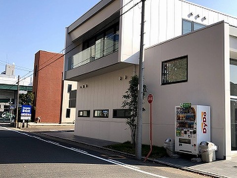 イナバボックス白金店 建物外観