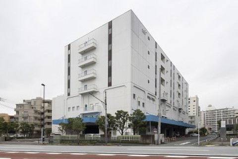 TERRADA トランクルーム 品川 旧海岸通り「天王洲橋」交差点沿いのセブンイレブン向かいにあります