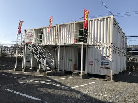 ストレージ王　茅ヶ崎幸町トランクルーム 茅ヶ崎駅南口より徒歩3分。