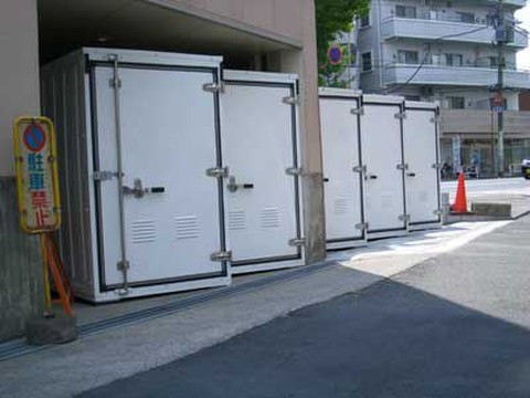 横浜上大岡バイクBOX 鎌倉街道沿いです。