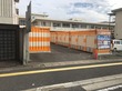 オレンジコンテナ岐阜美笠通 アスファルト舗装で雨の日も安心です。