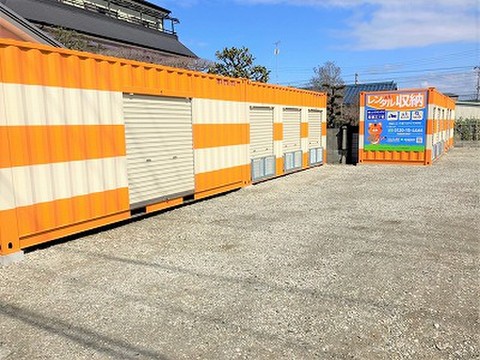 オレンジコンテ貝塚三ツ松 通路広々設計です
