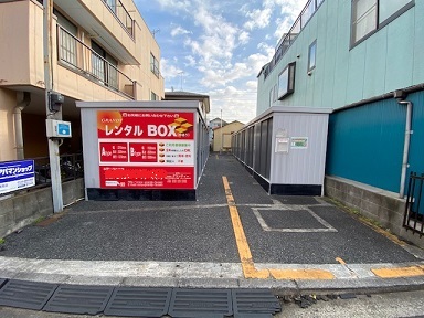 GRANDYレンタルBOX仲通