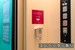 EZVOXプラス(イージーボックス・プラス）　宮野木スイート店 エレベーターで3階への搬入も楽々　非常ボタンもあり安心