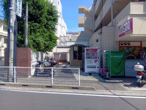 バイクストレージ調布市多摩川