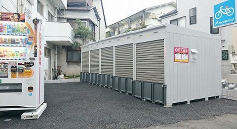 バイクストレージ上板橋駅南口 上板橋駅南口より徒歩1分のところで通勤、通学に最適です。