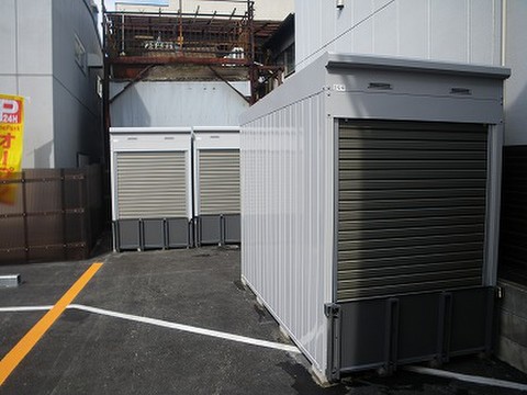 バイクストレージ墨田区東駒形 シャッタータイプのダブルロックです。