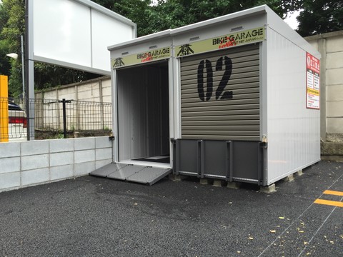 バイクストレージ文京区本駒込 文京区本駒込にバイク駐車場OPEN