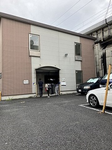 バイクコンテナ TFガレージ横浜大倉山 「１F」がガレージです。全18部屋。同建物に屋内トランクも併設。