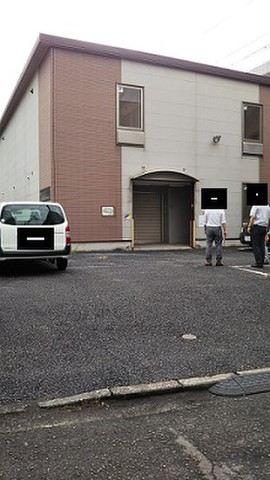 TFクローゼット横浜大倉山 アパートメント仕様の1F・2F。１Fにバイクも収納可のガレージ。
