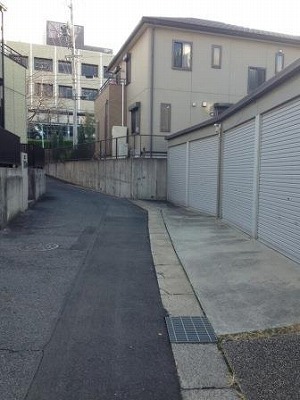 東海学園前ガレージ