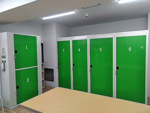 SenkaQトランクルーム六角橋4丁目店