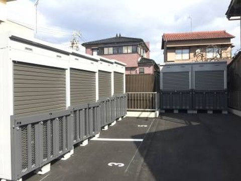 名古屋市昭和区川名本町バイクガレージ