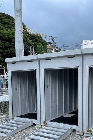田中町レンタル収納庫 バイク収納庫。トランクルームとしても使用可能です