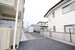 多摩地区バイクガレージ　小平市鈴木町　全3区画 建物裏手の目立たない立地に付、防犯上も良いです。
