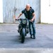 多摩地区バイクガレージ 相模原田名 全7区画 敷地内もゆとりあるスペースを確保。転回もらくらくです。