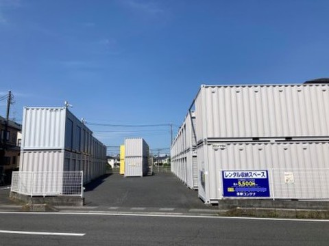 多摩コンテナ・越谷市蒲生愛宕町店 青色の看板が目印です☆
