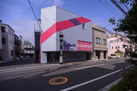 トランクルーム東京 世田谷駅前店 トランクルーム専用の建物として建築
最新の設備を完備