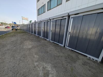 松山市南吉田トランクルーム