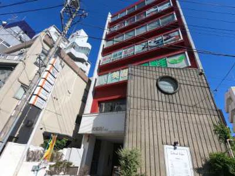 KAWAZビル2-A 24時間利用可能。テナントビルの1部屋を丸々トランクルームに