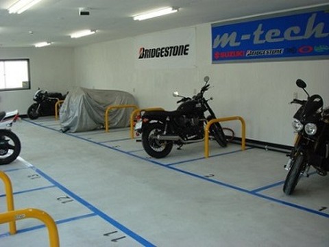 m-tech garage 羽束師 共有スペース