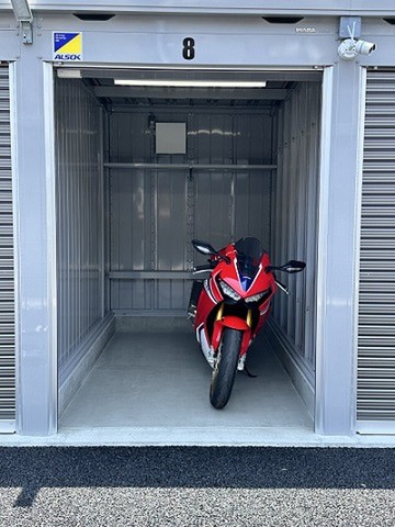 m-tech garage AKAIKE 内部参考画像