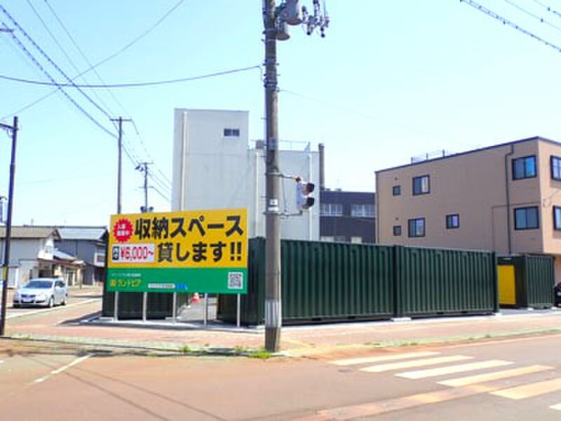 キーピット スペースプラス燕 吉田駅前 外観