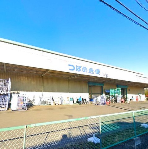 押入れ産業 千葉稲毛店 東関東自動車道千葉北インターをおりて1分の好立地です。