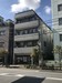 モアストレージ文京大塚 東京健生病院の隣の建物１F、恩田米店の奥になります。