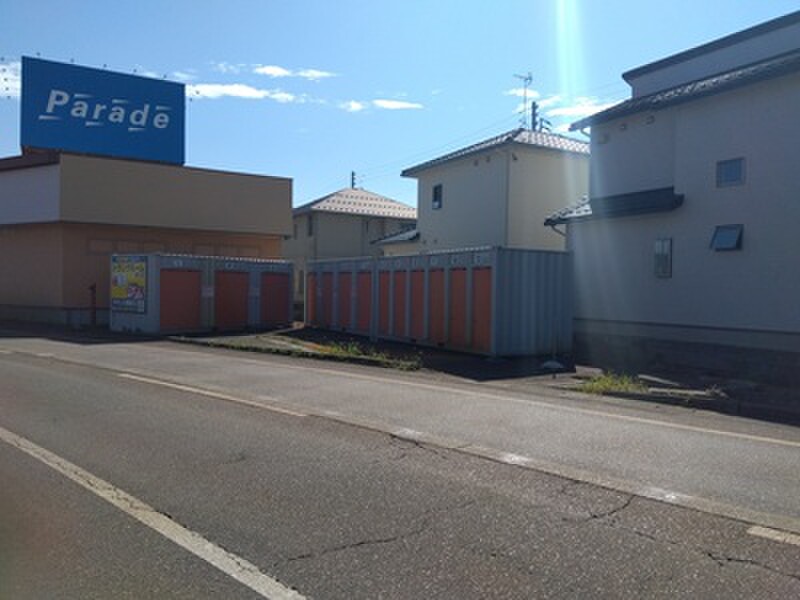 収納ピット トランクルーム長岡アークガレリア店 外観